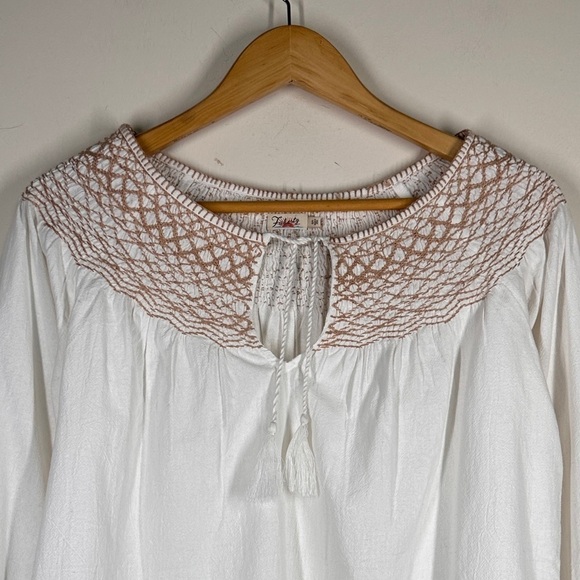 NWOT Faherty Laura Embroidered Smock Neck Top S - Picture 4 of 8